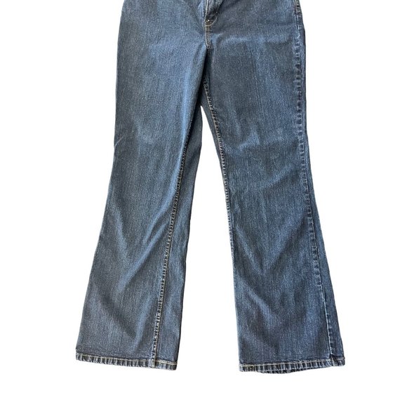 Levi Strauss Boot cut Stretchy Jeans, Size 14 Misses, (SKU-B35) - Picture 4 of 10